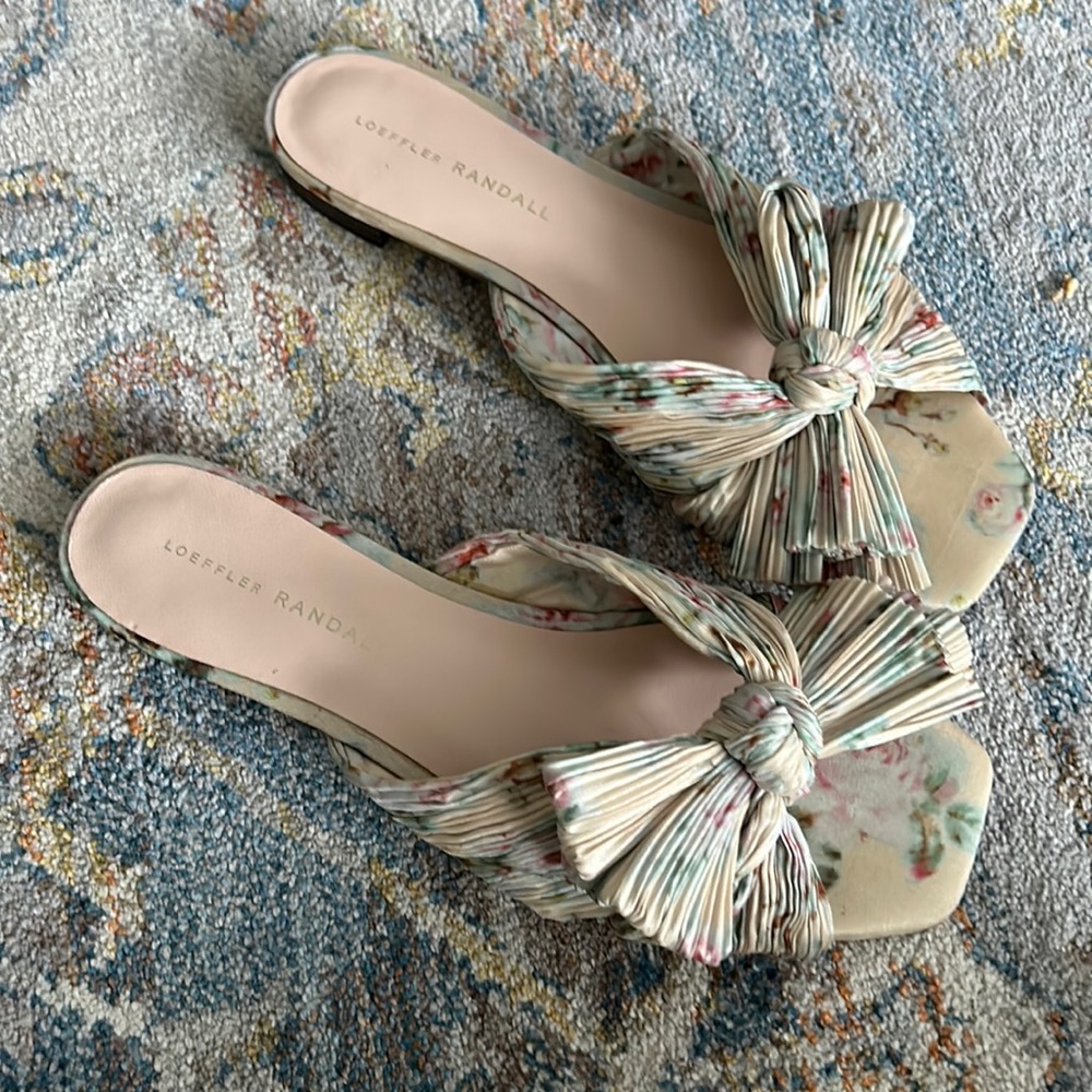 Loeffler Randall Daphne slides 8.5